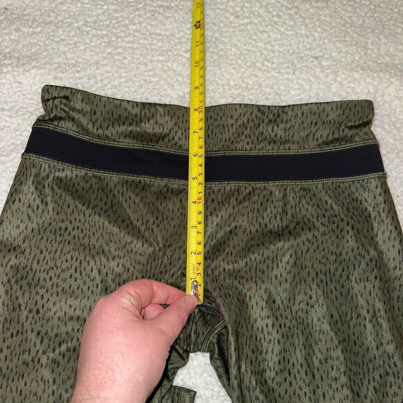 Lululemon Women’s Inspire Crop II Leggings Olive Black Size 6 EUC - Picture 6 of 11